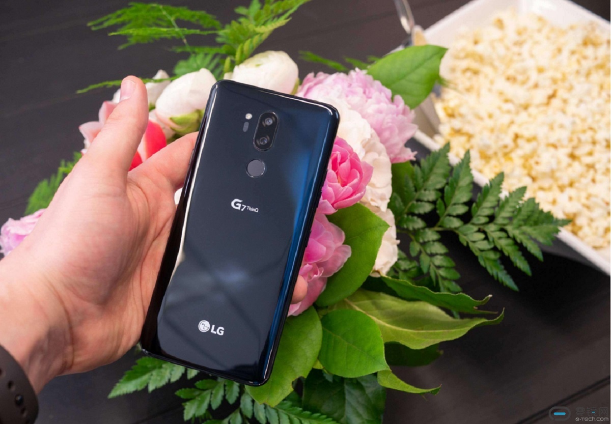 OLED
