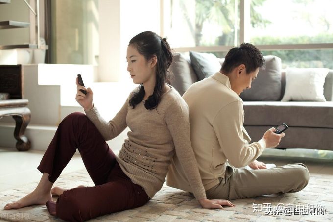 亲密关系中的语言暴力：隐藏在温柔背后的隐形伤害